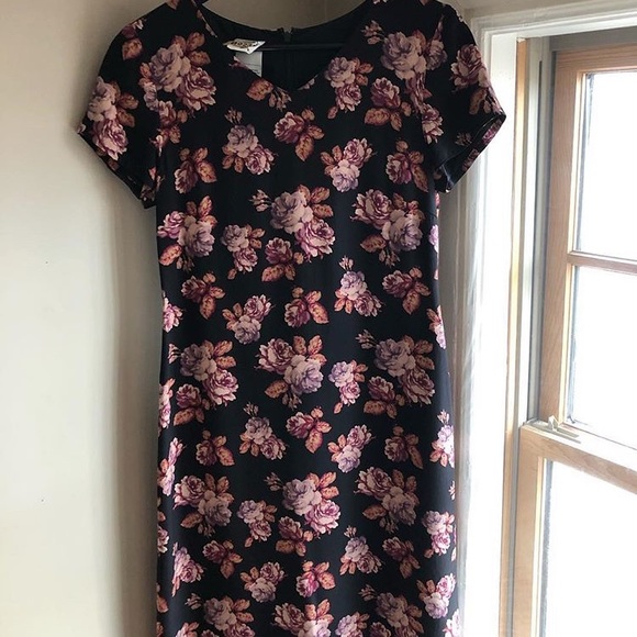 Silk Laura Ashley floral dress - Picture 1 of 4